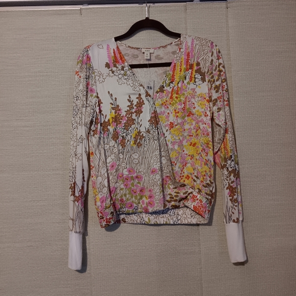 Anthropologie Tops - ANTHROPOLOGIE TINY floral top NWT  small